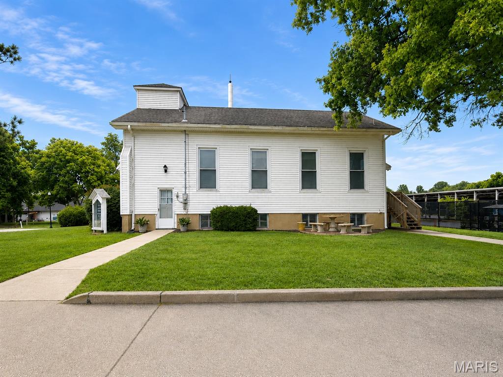 Town Of Fenton - Commercial Sale