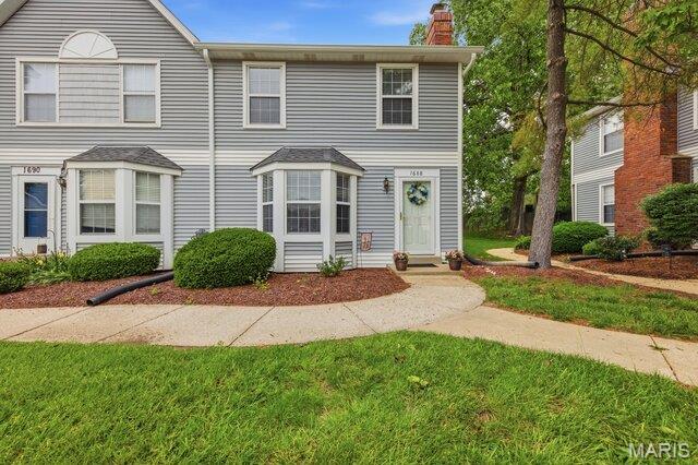 Welcome to this charming all-electric 3 bedroom, 1.5 bath end-unit townhouse (one of largest in complex) in the desirable Heatherton Condominiums community in St. Charles! Conveniently located just minutes from highways, shopping, restaurants, the library, and the Centennial Greenway, this home offers easy, low-maintenance living in a location that keeps you close to everything while still feeling tucked away.

The detached 1-car garage w/ opener (plus additional shared parking) makes everyday living simple for both owners and guests. Inside, the oversized living room feels warm and welcoming with a classic brick wood-burning fireplace, cozy character, and a beautiful bay window that fills the space with natural light.  The spacious eat-in kitchen offers plenty of room to cook, gather, or enjoy a slow morning coffee with its functional layout, pantry, durable laminate counters, vintage GE electric range, and brand-new sliding door leading to the private patio.

The main floor features new LVP flooring throughout, giving the home a fresh and updated feel while still keeping its comfortable charm. Upstairs, you’ll find 3 comfortable bedrooms with rich plush carpet and an oversized full bath with plenty of extra room to spread out.  The basement includes a new drainage tile system, laundry area, and whole-house humidifier, with lots of room for storage, hobbies, workout space, or future finishing ideas.

One of the best parts? The easy lifestyle. The HOA covers exterior maintenance, snow removal, water, sewer, and trash, so you can spend more time enjoying life and less time worrying about upkeep. Residents also enjoy access to the community POOL, perfect for cooling off, relaxing, and enjoying sunny summer afternoons.

OPEN HOUSE SUNDAY 12-2 PM
Don’t Sleep on Your Dream Home, Sleep In It!