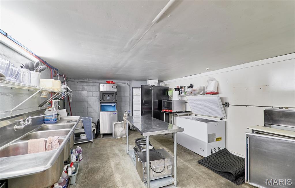 West 5th Street - Commercial Sale