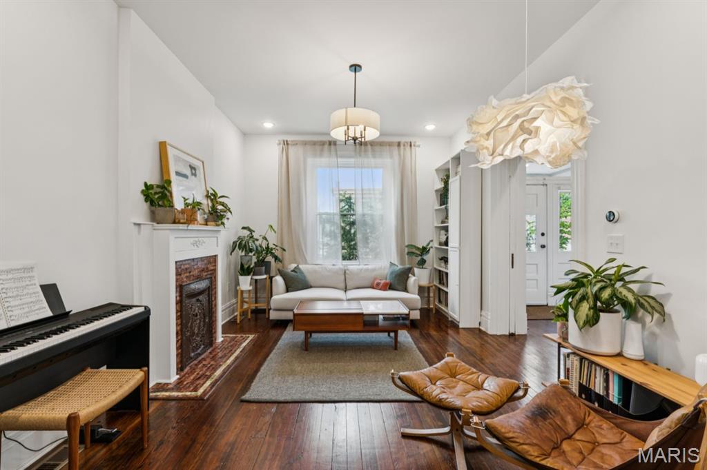 Sharkey's Vista Sub - Residential