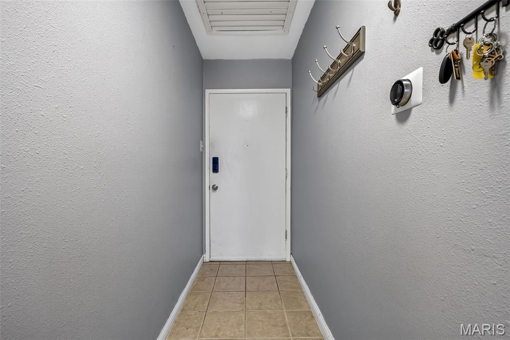 Sunset Hills Condo - Residential