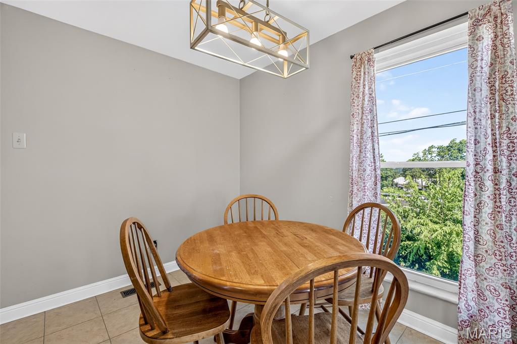 Sunset Hills Condo - Residential