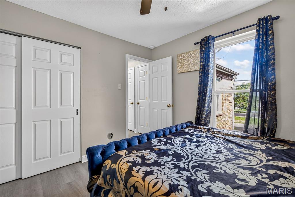 Sunset Hills Condo - Residential