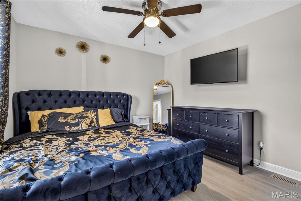 Sunset Hills Condo - Residential
