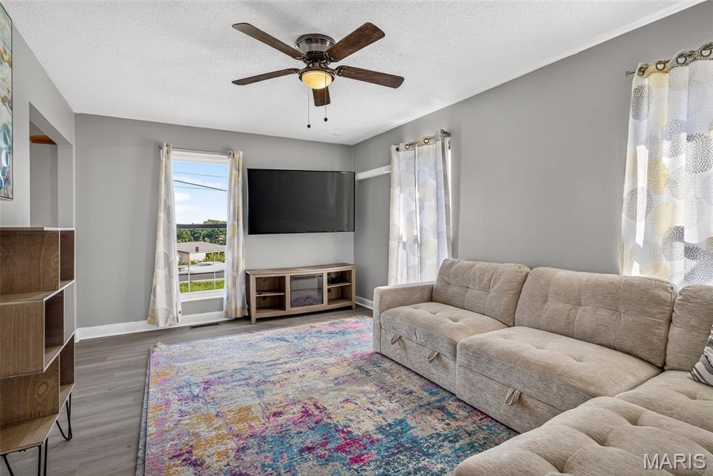 Sunset Hills Condo - Residential