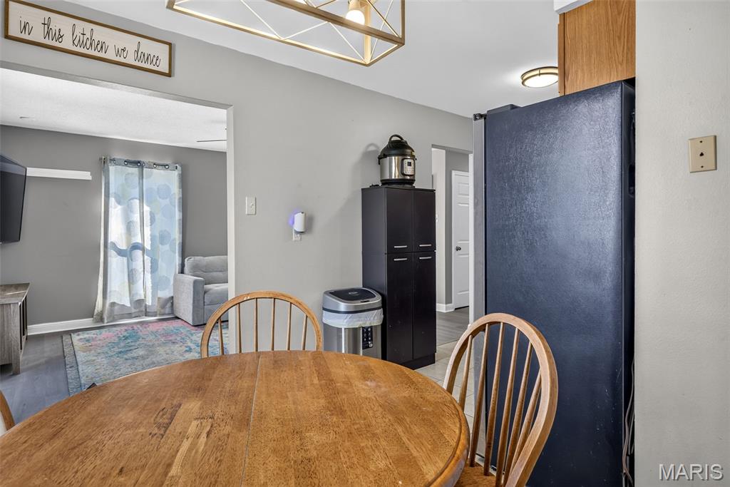 Sunset Hills Condo - Residential