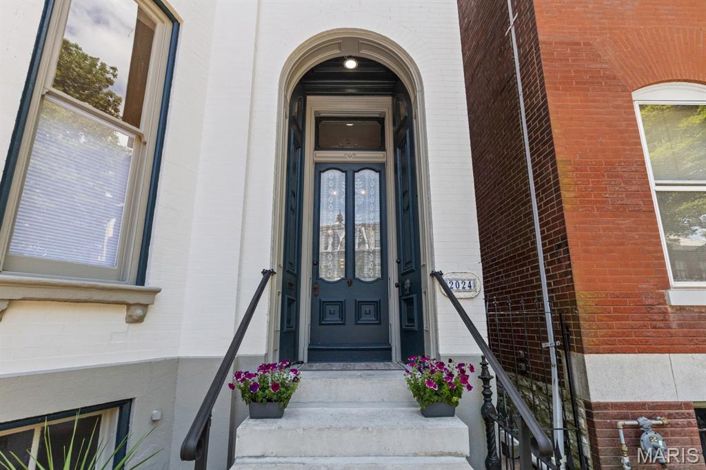 Lafayette Square - Residential
