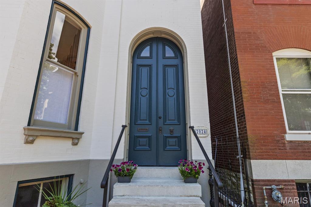 Lafayette Square - Residential