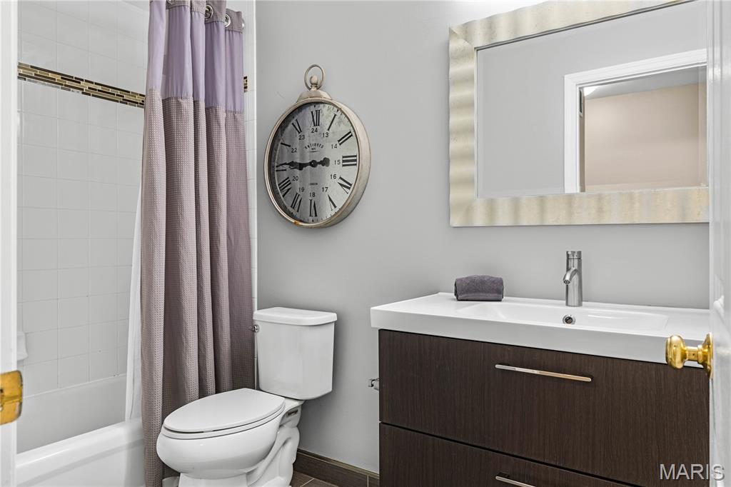 Chestnut Hills Village - Residential