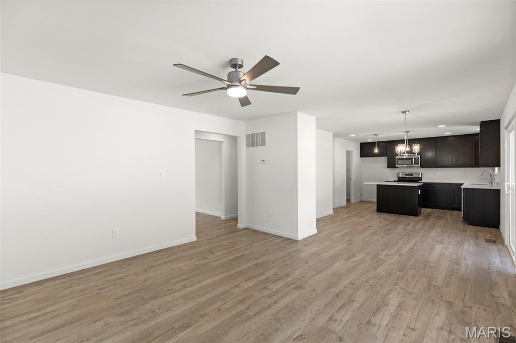 Bella Terra 83 - Residential