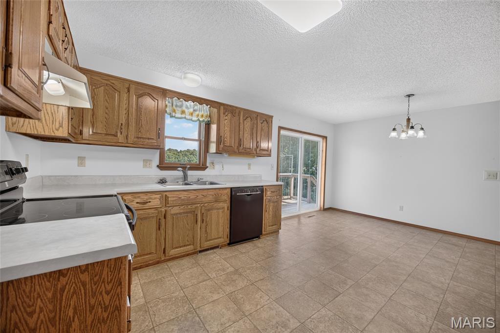 Hickory Hills Sub - Residential