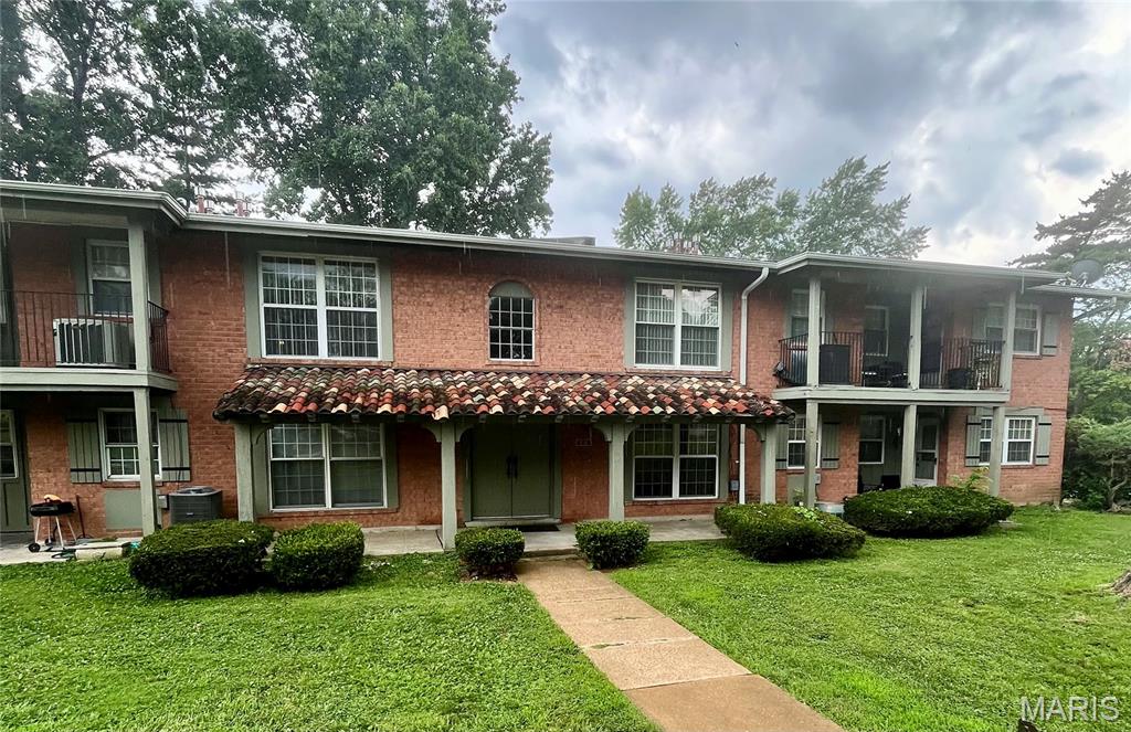 Please note Bylaws in supplements. NO leasing allowed//owner occupants only * great starter for a first time buyer buyer or somebody wanting to downsize * easy to care for laminate floors*Complex is close to 270,170 & 70* ask listing agent about a lender that has up to $7500 in closing costs for a buyer through their AMP ( Affordable Mortgage Program) some can be used to buy down the rate, pay BA & or a HPP( so you can find a way to use it all) VA only