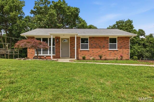 Completely renovated and move-in ready!

Welcome home to this beautifully updated brick ranch featuring a bright open layout, luxury vinyl plank flooring, fresh paint, modern lighting, and stylish finishes throughout. The stunning kitchen offers white shaker cabinetry, stainless steel appliances, abundant counter space, and contemporary design buyers love.

The updated bathroom showcases designer tile work, modern fixtures, and a clean timeless look. Situated on a spacious lot in the Northwest School District, this home combines classic charm with today's most desirable updates.

Conveniently located near shopping, restaurants, parks, and major commuter routes. Schedule your showing today.