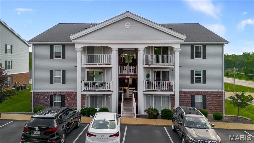 Creve Coeur Crossing Condo - Residential