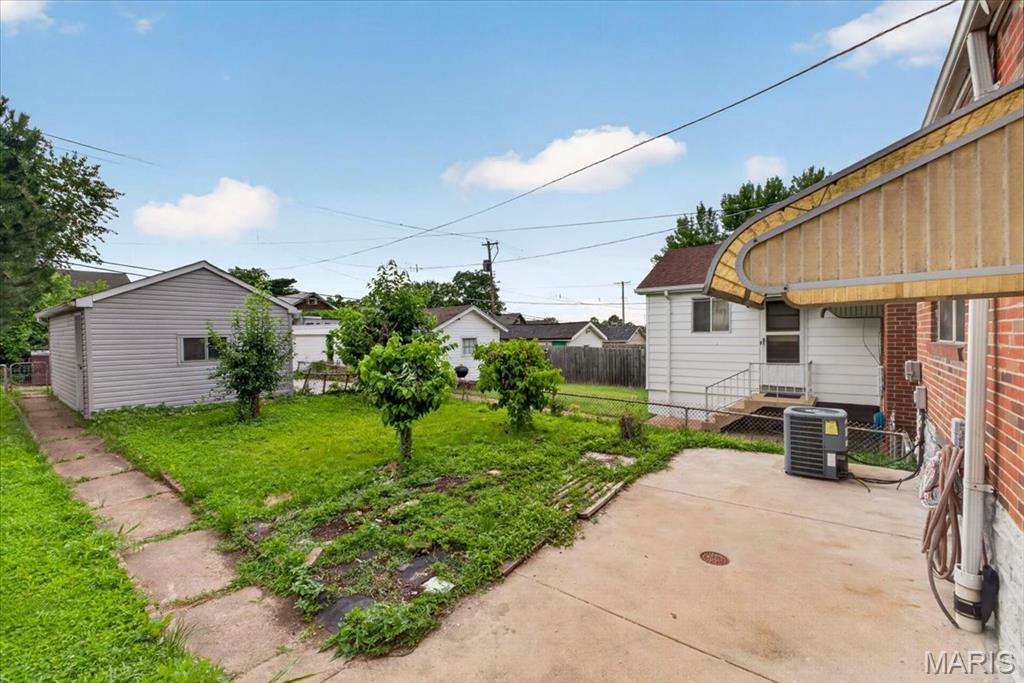 Russell Real Estate Companys 05 - Residential