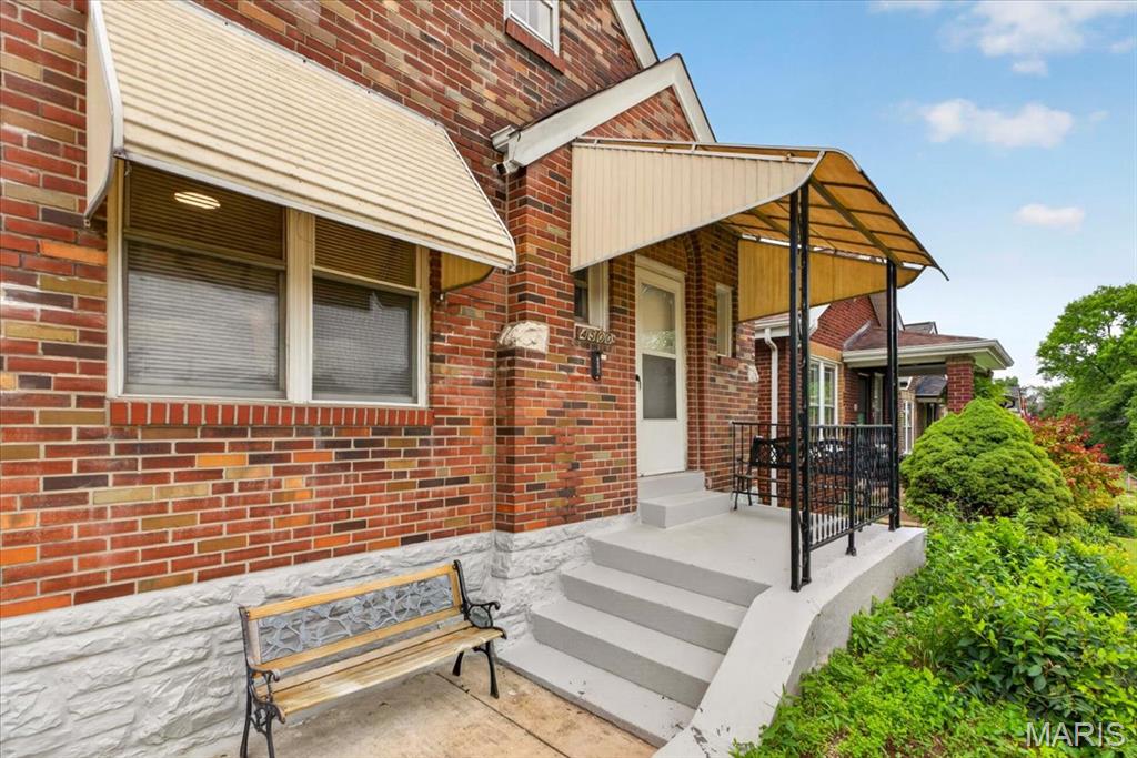 Russell Real Estate Companys 05 - Residential
