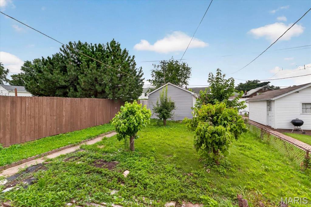 Russell Real Estate Companys 05 - Residential