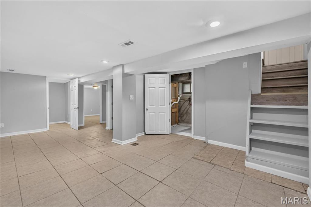 Russell Real Estate Companys 05 - Residential