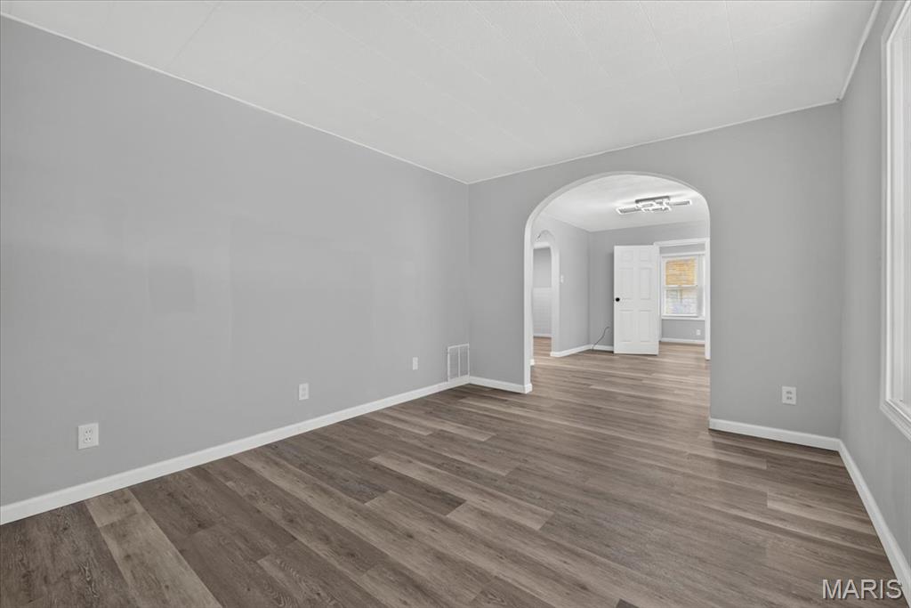 Russell Real Estate Companys 05 - Residential