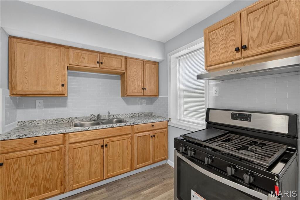 Russell Real Estate Companys 05 - Residential