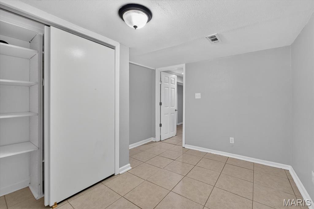 Russell Real Estate Companys 05 - Residential