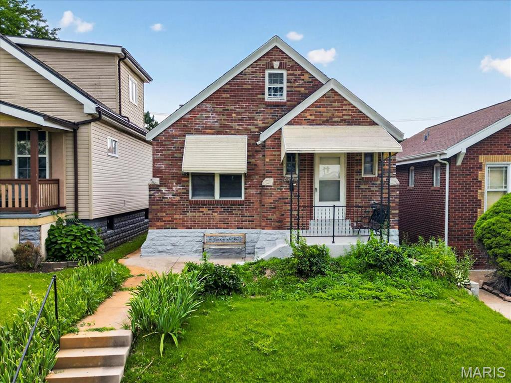 Russell Real Estate Companys 05 - Residential