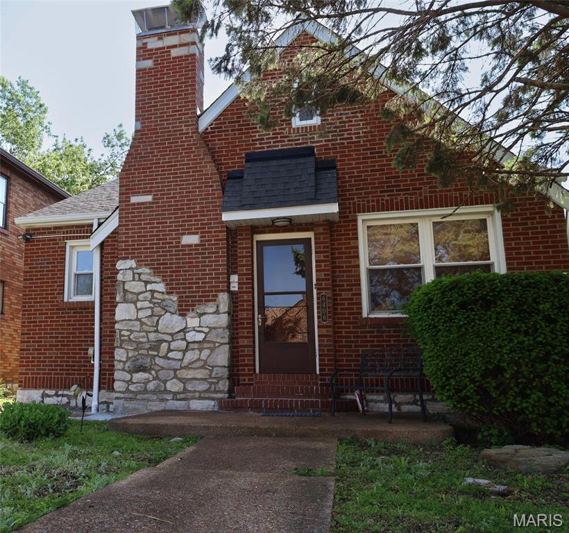 Tucked away on one of the most charming streets in South City, this inviting brick bungalow sits on a quiet cul-de-sac and is ready for you to call home. Full of classic character, this home features beautiful hardwood floors, a decorative fireplace, a spacious living room, and a separate dining room perfect for entertaining or cozy nights in.

Step outside and enjoy your own private backyard retreat with a gorgeous patio ideal for relaxing, grilling, or hosting friends. The detached one-car garage adds even more charm with its unique French doors. A partially finished basement offers storage space and includes a washer and dryer provided as-is.

Enjoy an unbeatable location near both Willmore and Carondelet Parks, with Forest Park just a short drive away. You’ll also love being close to some of South City’s best local restaurants and only minutes from all the dining and culture of The Hill.

Tenant responsible for all utilities. No pets. No smoking.