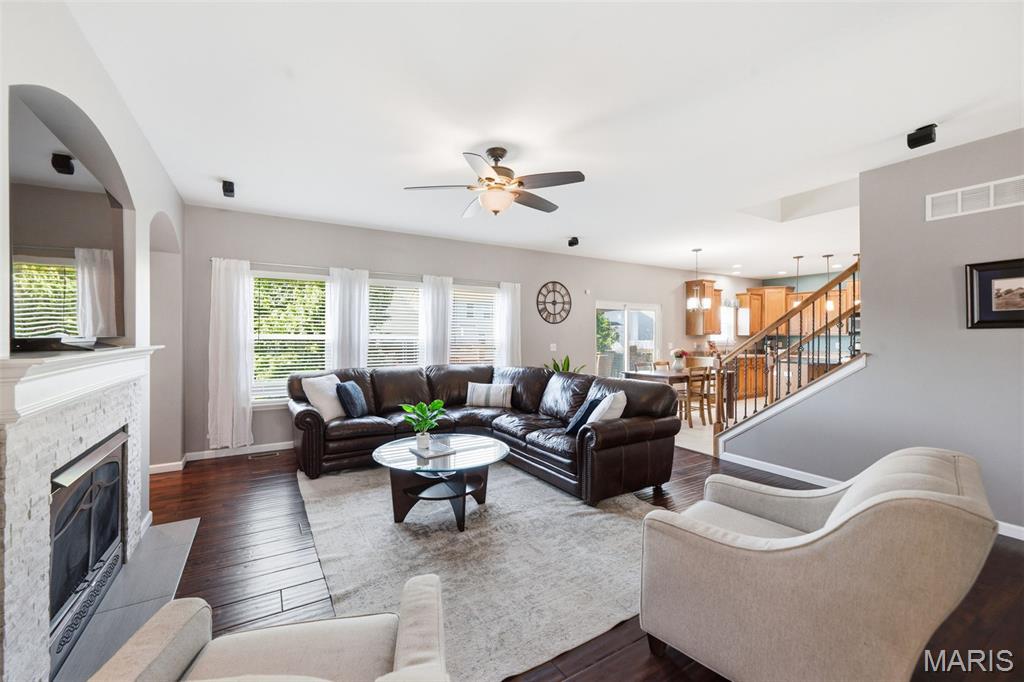 Manors At Orchard Glen - Residential