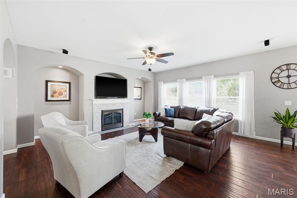 Manors At Orchard Glen - Residential