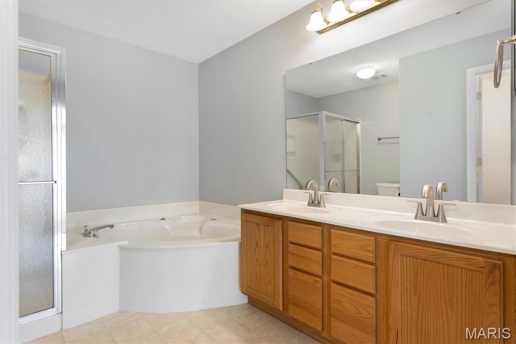 Country Bluff Villas - Residential