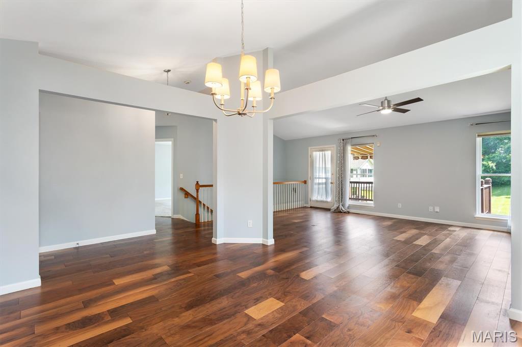 Country Bluff Villas - Residential