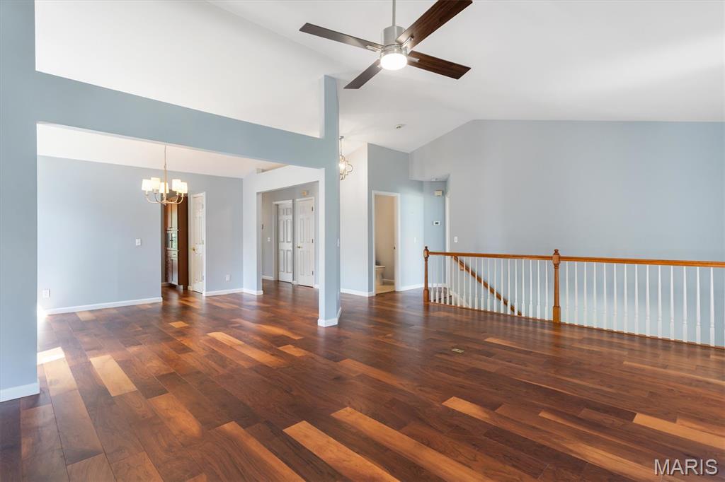 Country Bluff Villas - Residential