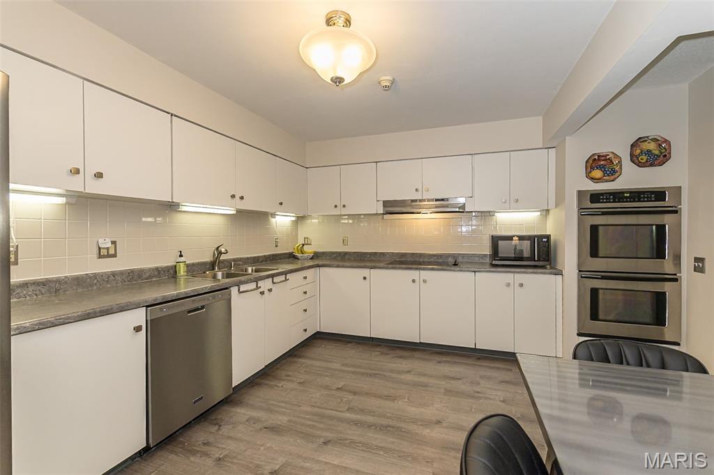Coeur De Royale Condo Ph 4 Bldg - Residential