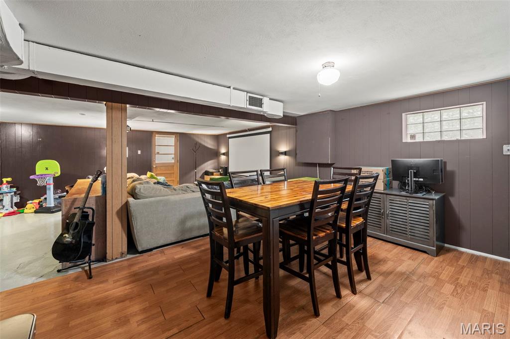 Laclede Meadows - Residential