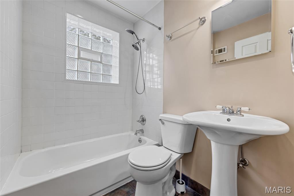 Ivanhoe Place Add - Residential