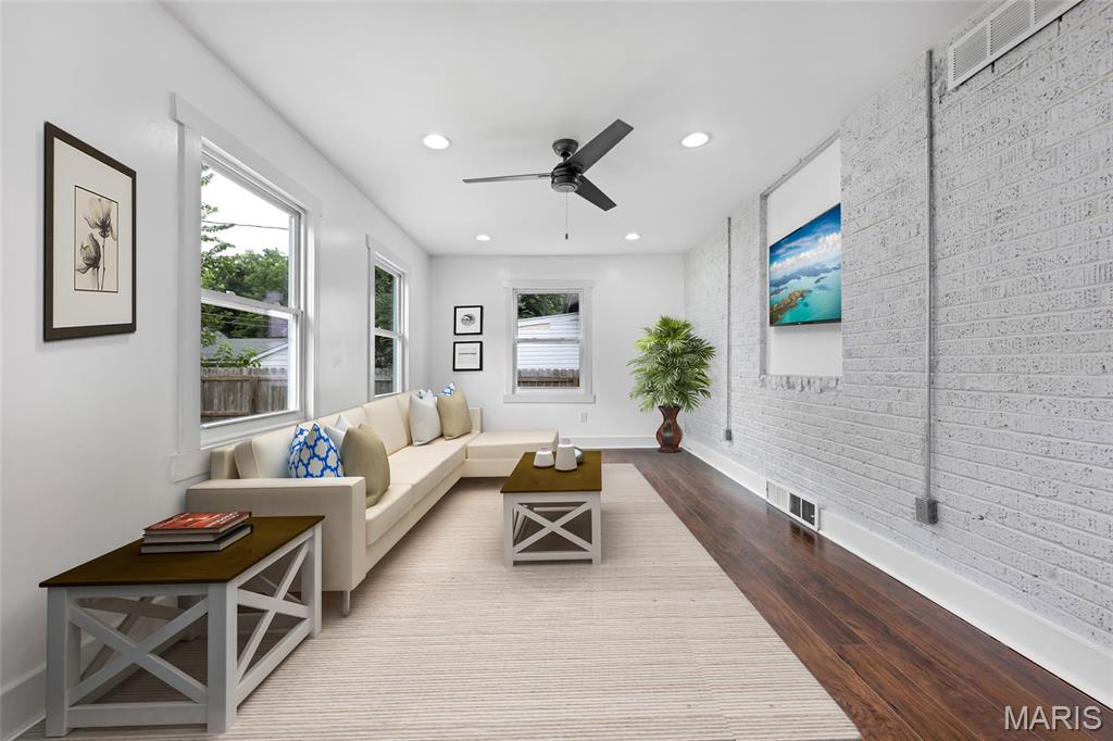 Ivanhoe Place Add - Residential