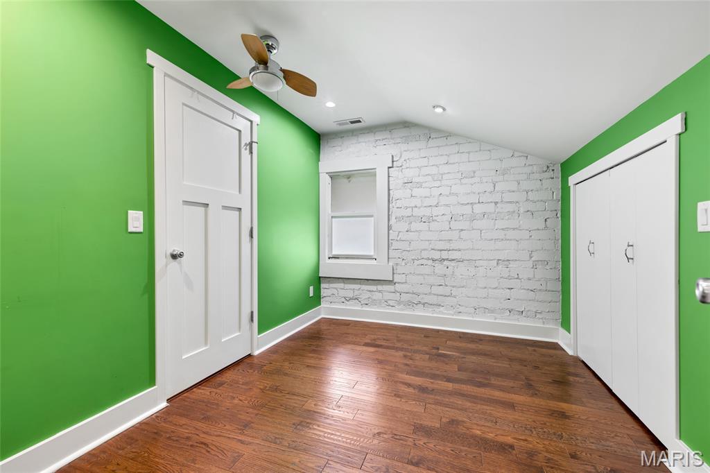 Ivanhoe Place Add - Residential