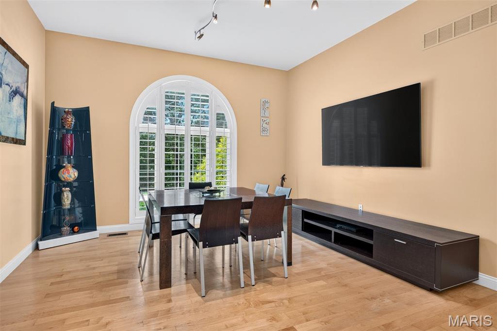 Chesterfield Lakes - Residential