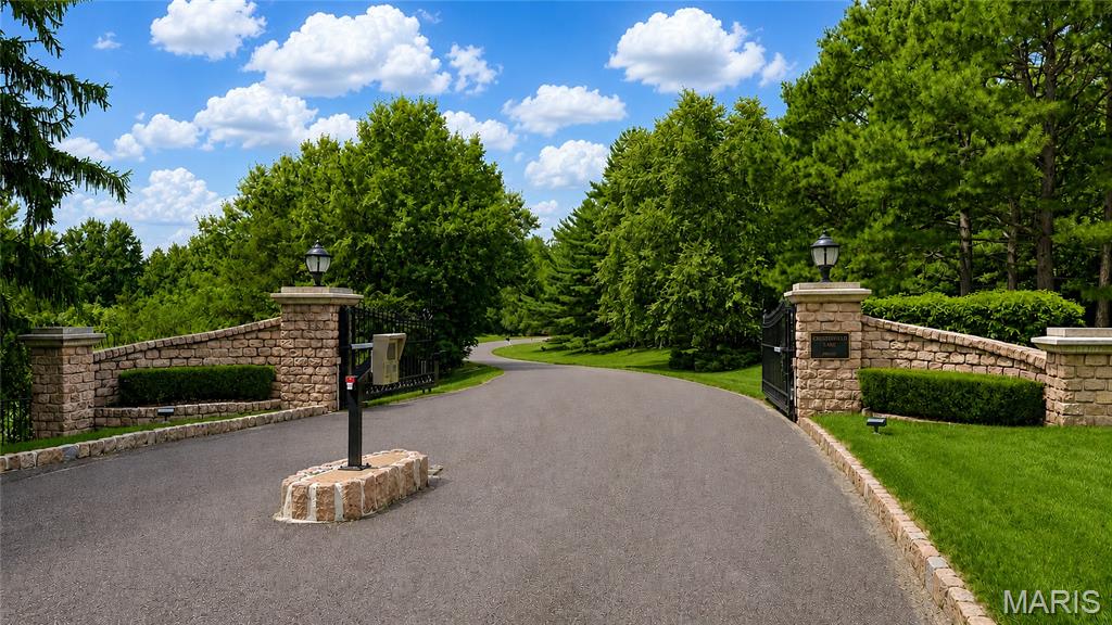 Chesterfield Lakes - Residential