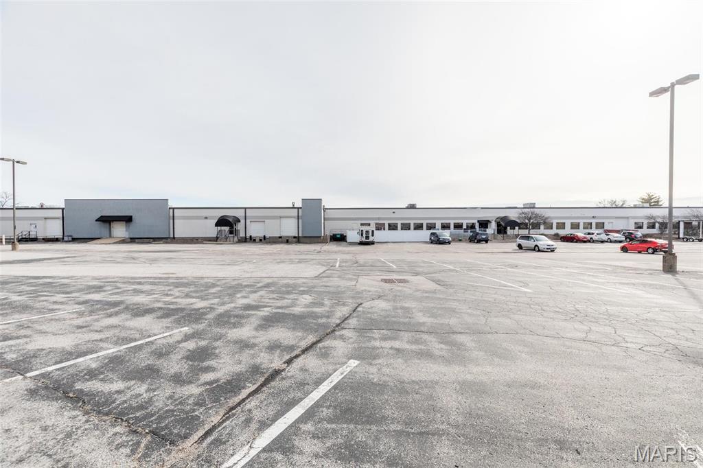 Overland - Commercial Sale