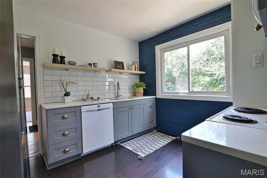 High School Lane - Residential