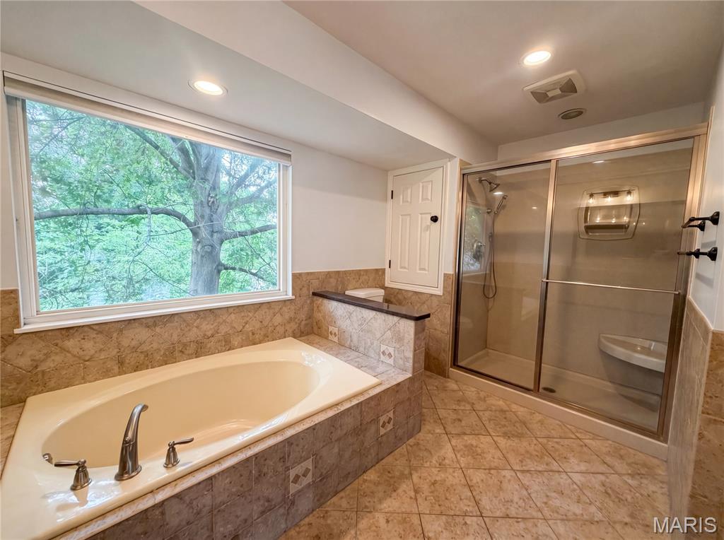 Estates At Lake Chesterfield The - Residential