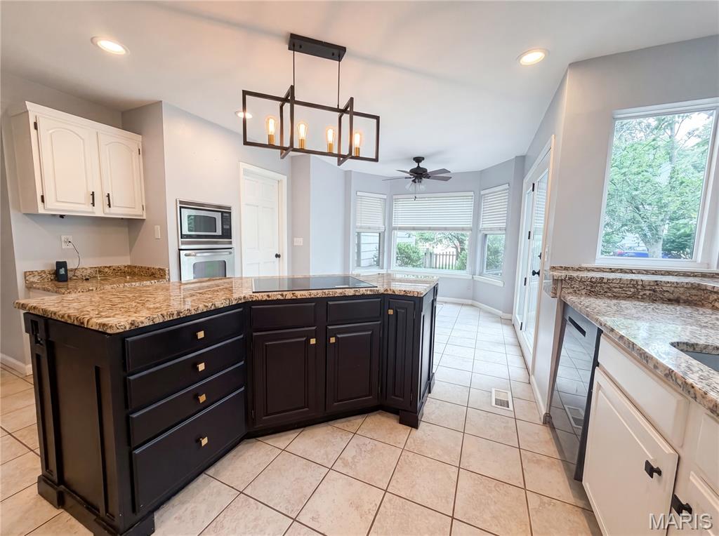 Estates At Lake Chesterfield The - Residential