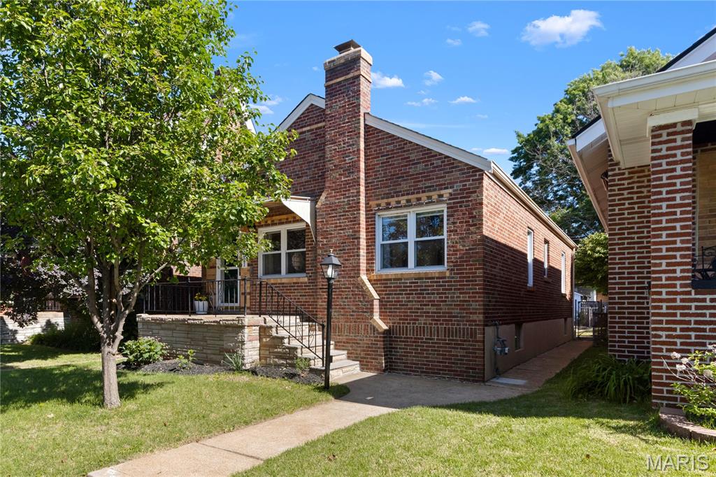 Historic Charm Meets Modern Convenience in Southhampton! Step into this charming brick beauty nestled in heart of Southhampton —home effortlessly blends vintage character w/ modern updates including updated kitchen and bath. Features 2 spacious bedrooms & a bright, open layout, home is filled with natural light that enhances its character, beautiful hardwood floors & period millwork. The cozy sunroom invites you to relax, while a private, fenced backyard with raised garden bed, offers a serene retreat. Features include: Home warranty provided, Vinyl windows, new sod, fresh paint throughout, new thermostat, tuckpointing, Updated kitchen with custom white 42" cabinetry, Stainless appliances & Luxury Vinyl Tile, Updated bath with tile surround, pedestal sink & Kohler toilet, new lighting, newer 100 amp panel, sump & drain tile. The coveted city garage parking is a rare find, while upper level presents an exciting opportunity—convert it into additional usable space. This historic charmer is a standout in one of the most sought-after neighborhoods. Don't miss your chance to make it yours!