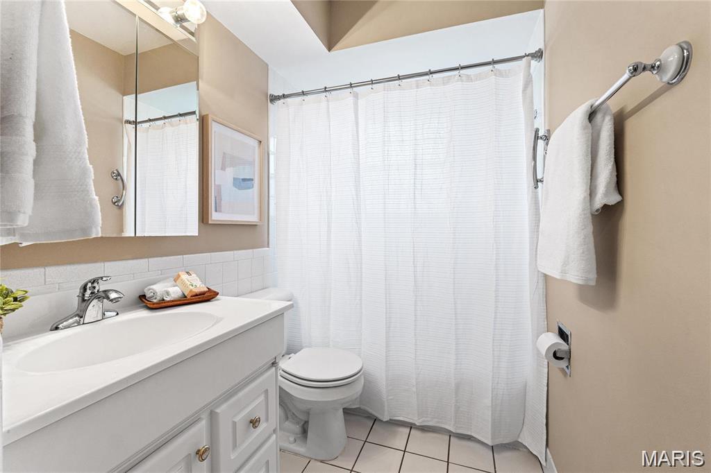Candleberry Condo - Residential