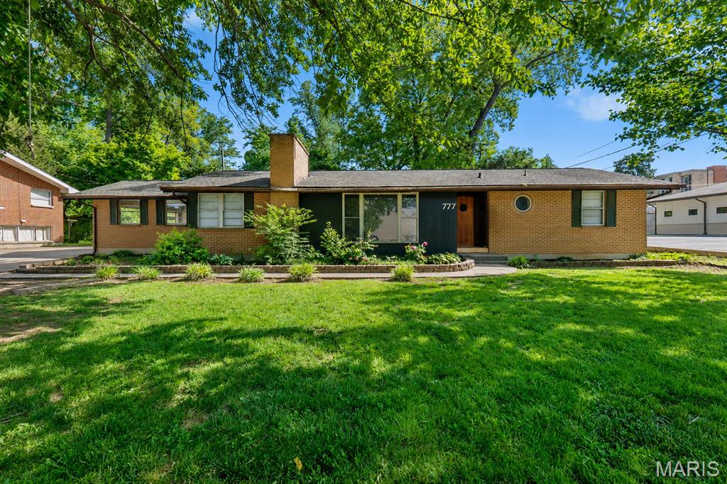 This turn-key investment portfolio includes 6 properties with existing tenants, all in a centralized location within walking distance to the college, Capaha Park, and the heart of downtown. 

723 N Missouri Ave: 4 bed 2 bath renovated thoughtfully with an addition, including a 2 car garage. Beautiful large backyard. Sellers have replaced both HVACS, new siding, metal roof. Right next to Capaha Park! Fully leased through 7/1/27.  

810 N Missouri Ave: This 1 1/2 story brick cutie is a 4 bed 2 bath with a shared drive. Remodeled throughout. Fully leased through 7/1/27.

823 N Missouri Ave: This property features both a 3/2 brick ranch with newer metal roof, windows, PLUS an additional studio cottage with dedicated parking for both. (Both occupied- main month to month, studio leased through 7/1/27)

1500 Pemiscot Ave: 4 bed 2 bath with newer roof, siding, windows, and HVAC and nicely updated. Fully leased through 7/1/27.

1517 Dunklin St: 4 bed 2 bath with newer roof and windows. Plentiful parking in rear of home. Fully leased through 7/1/27.

777 Watkins Dr- 3 bed 2 bath brick ranch within stone's throw of campus. Fully leased through 7/1/27.

* Selling As-Is... "package deal". Please contact agent for further inquiries and see supplements for Rental Property Verification.