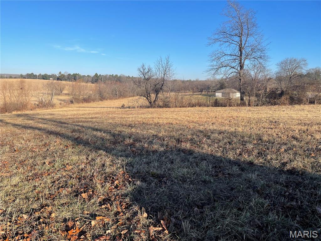 Build your dream on 1.23 +/- acres.  Located in Shady Oaks Estate.  City water, city electric and city sewer available.  Salem R80 School District.  Minimum deed restrictions.  Lot 6 can be bought for $22,000 or Tract 1 can be bought for $22,000.