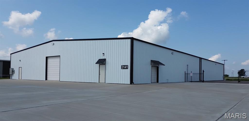 0000 - Commercial Sale