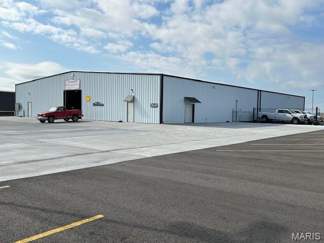 0000 - Commercial Sale