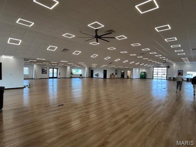 0000 - Commercial Sale